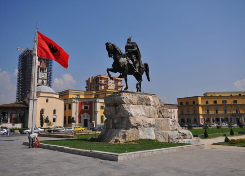Tirana Hub Tour: 5-Day Albania Itinerary & Travel Guide